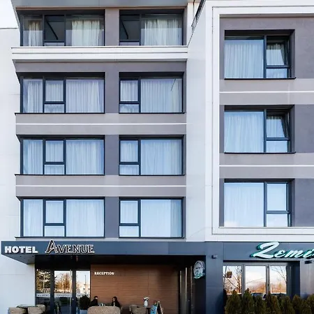 Aparthotel Avenue - Free Parking *