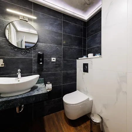 Aparthotel Avenue - Free Parking