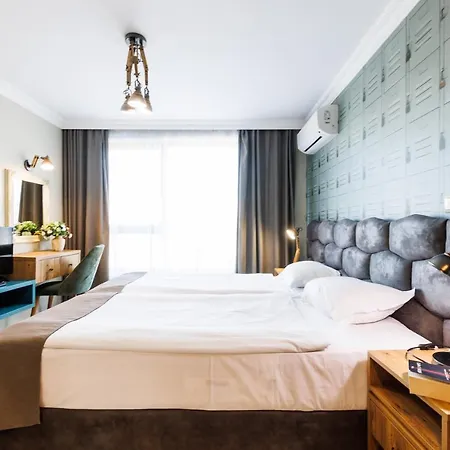 Aparthotel Avenue - Free Parking *