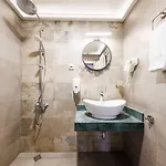 Avenue Ξενοδοχείο με διαμερίσματα 4*