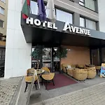 Avenue 4*