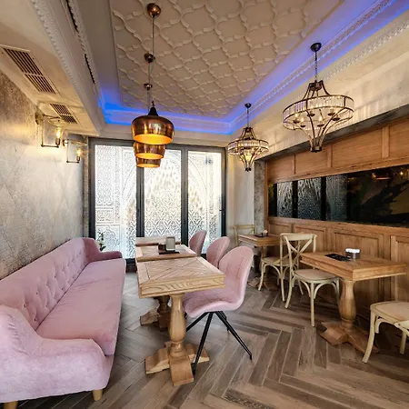 Avenue - Free Parking Апарт-отель