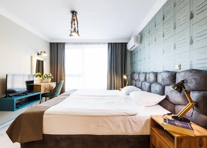 Aparthotel Avenue - Free Parking *