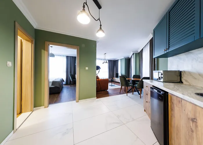 Aparthotel Avenue - Free Parking *