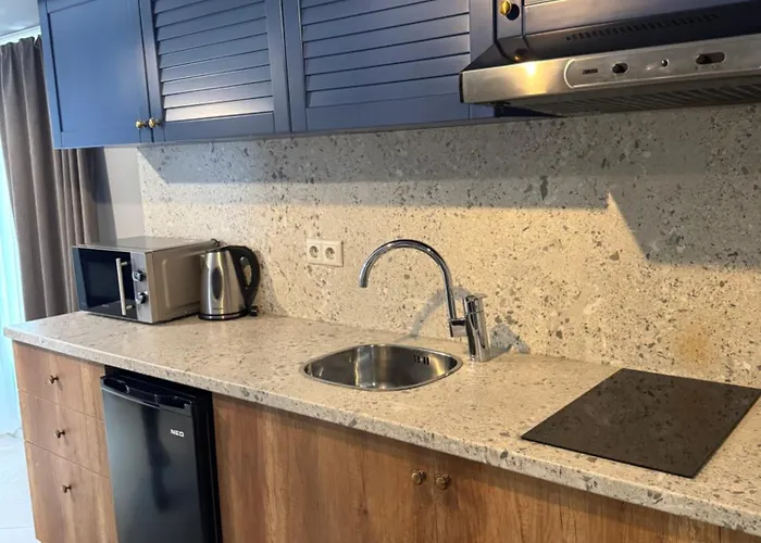 авеню - безплатен паркинг Апартхотел