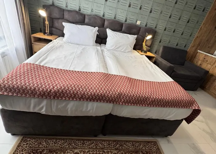 Апартхотел авеню - безплатен паркинг