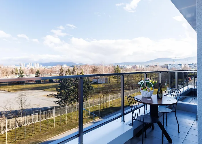 Avenue - Free Parking מלון דירות סופיה