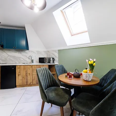 Avenue - Free Parking Aparthotel *